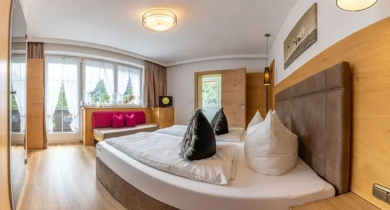 Apart Daire, Dağ Manzaralı (Corn)