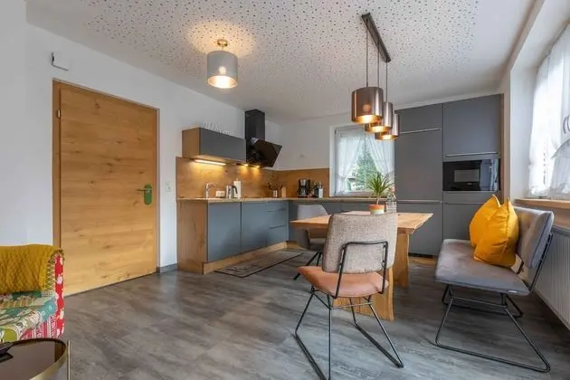 Apart Daire, Dağ Manzaralı (Corn)