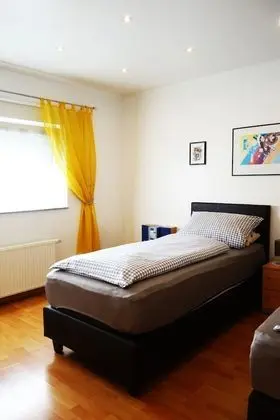 Grand Tek Büyük Yataklı Oda