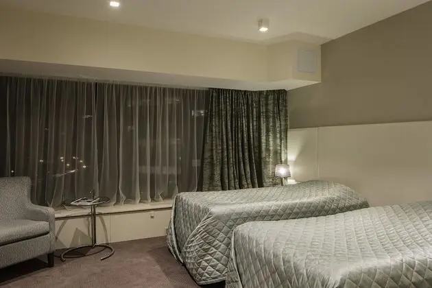 Business Stüdyo (Twin Studio)