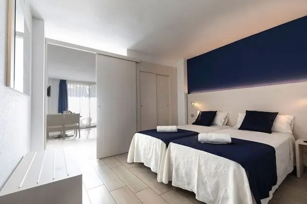 Junior Süit, Balkon, Havuz Manzaralı