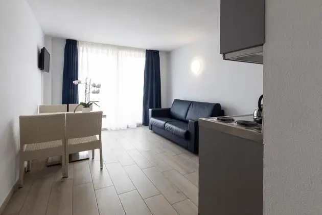 Junior Süit, Balkon, Havuz Manzaralı (extra bed)