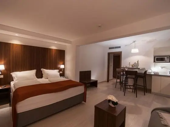 Stüdyo, Deniz Manzaralı