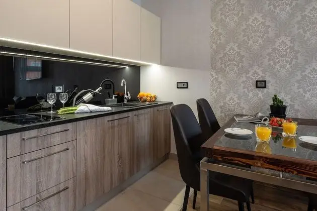 Exclusive Stüdyo, Şehir Manzaralı