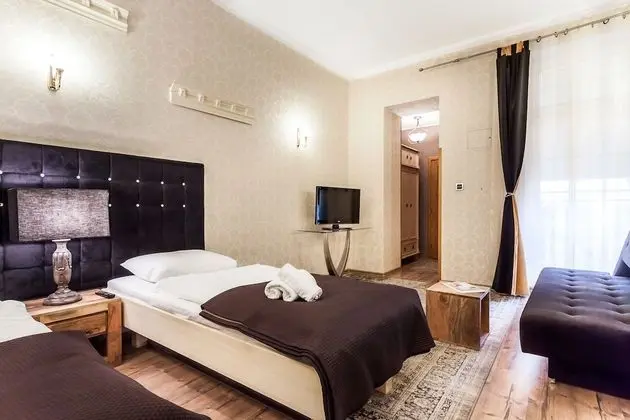 Deluxe Tek Büyük Yataklı Oda