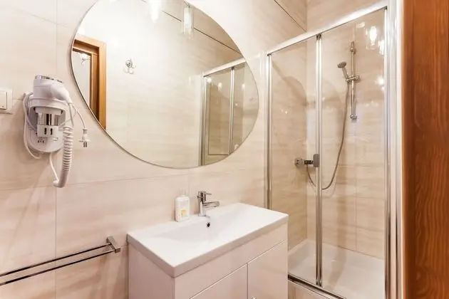 Economy Tek Büyük veya İki Ayrı Yataklı Oda