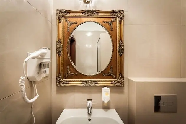 Economy Tek Büyük veya İki Ayrı Yataklı Oda