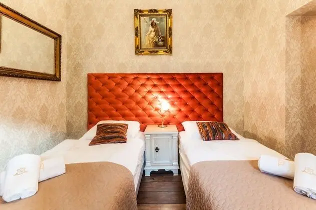 Economy Tek Büyük veya İki Ayrı Yataklı Oda