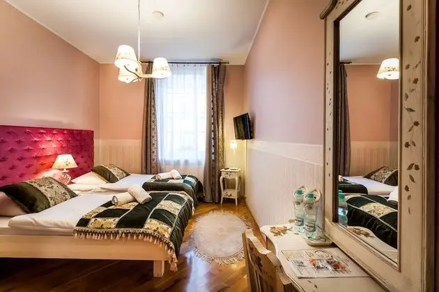 Economy Tek Büyük veya İki Ayrı Yataklı Oda