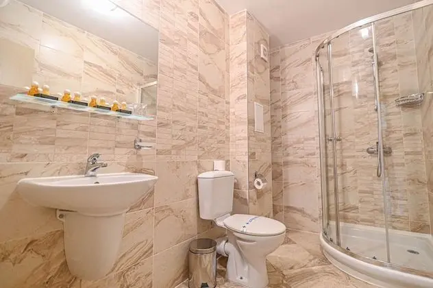 Standard Tek Büyük Yataklı Oda