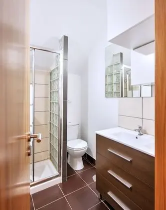 Prestige Studio Apartment with Balcony
