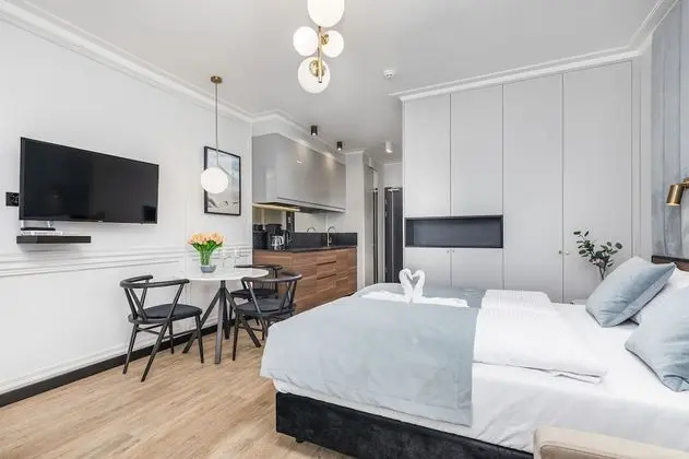 Stüdyo, Havuz Kullanımı, Plaj Kenarı