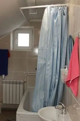 Family Tek Büyük veya İki Ayrı Yataklı Oda