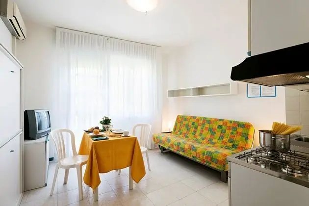 Stüdyo, Balkon