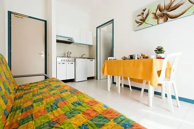 Stüdyo, Balkon