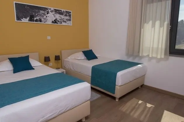 Superior Apart Daire, 2 Yatak Odası, Balkon, Deniz Manzaralı