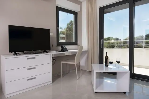 Superior Apart Daire, 2 Yatak Odası, Balkon, Deniz Manzaralı