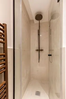 Design Stüdyo, 1 Büyük (Queen) Boy Yatak ve Çekyat, Sigara İçilmez, Avlu Manzaralı