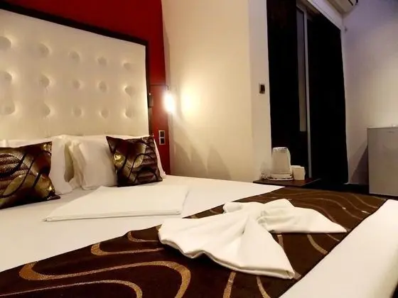 Comfort Tek Büyük Yataklı Oda