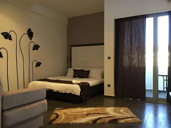 Comfort Tek Büyük Yataklı Oda