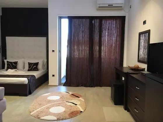 Comfort Tek Büyük Yataklı Oda