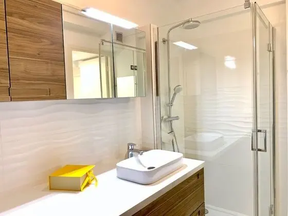 Premier Apart Daire (US0608819S0433)