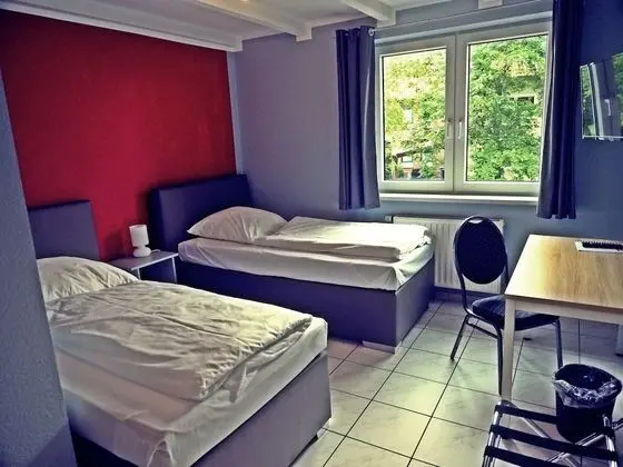 Standard Tek Büyük veya İki Ayrı Yataklı Oda