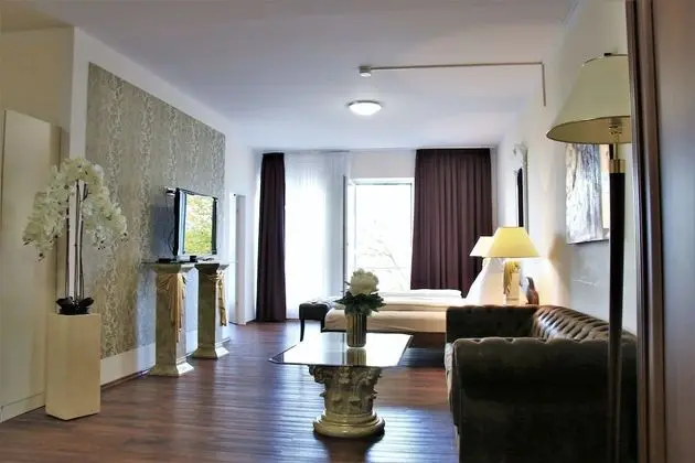 Comfort Tek Büyük Yataklı Oda