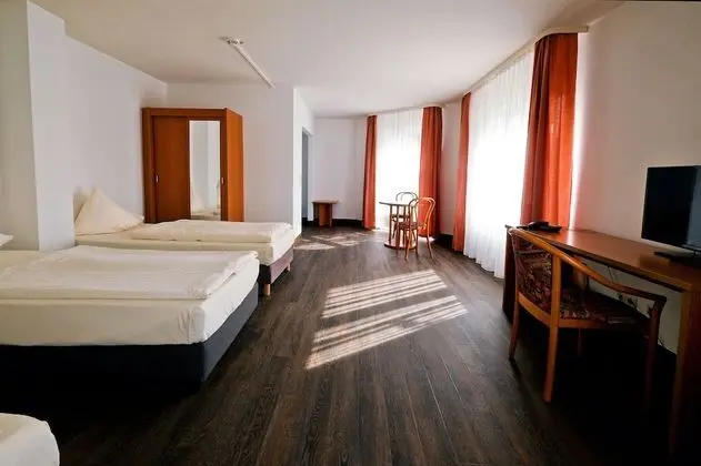 Dört Kişilik Oda