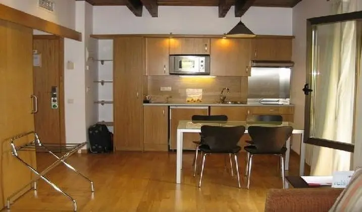 Apart Daire Capacity 4 Two Bedrooms