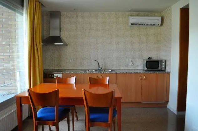 Apart Daire, 2 Yatak Odası, Havuz Manzaralı