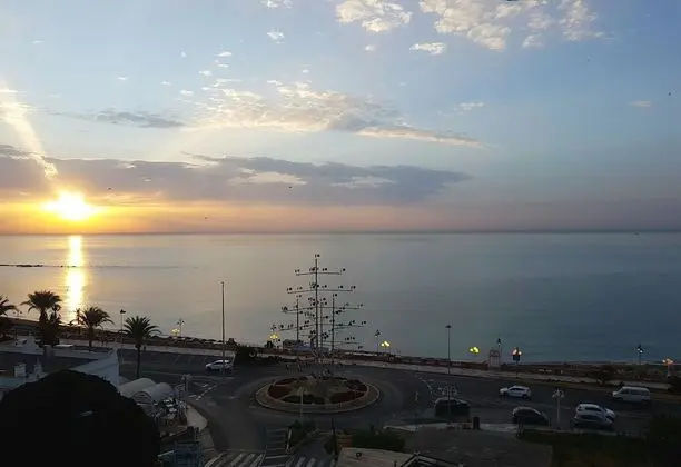 Stüdyo, Teras, Deniz Manzaralı
