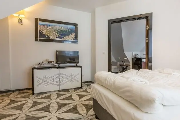 Deluxe Tek Büyük Yataklı Oda