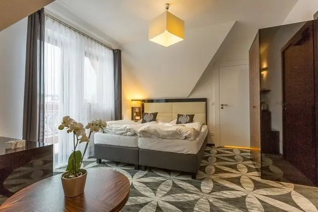 Deluxe Tek Büyük Yataklı Oda