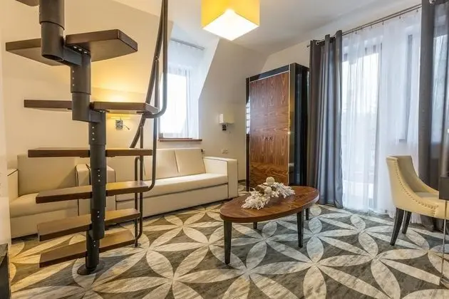 Deluxe Tek Büyük Yataklı Oda