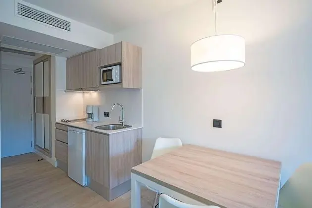 Stüdyo, Balkon