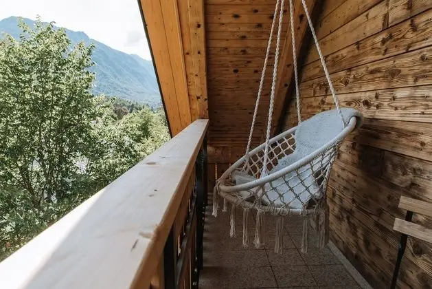 Stüdyo, Balkon