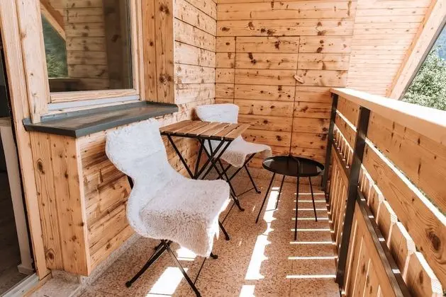 Stüdyo, Balkon