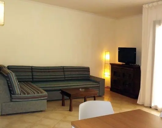 Standard Apart Daire, 2 Yatak Odası, Balkon, Havuz Manzaralı
