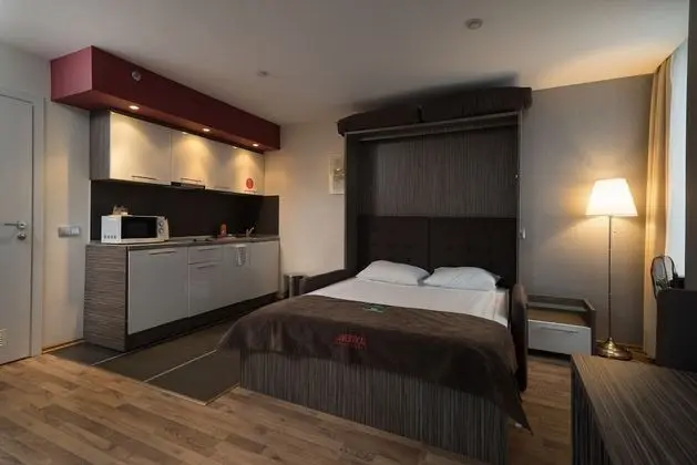 Standard Tek Büyük Yataklı Oda