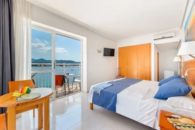 Tek Büyük Yataklı Oda (3 adults)