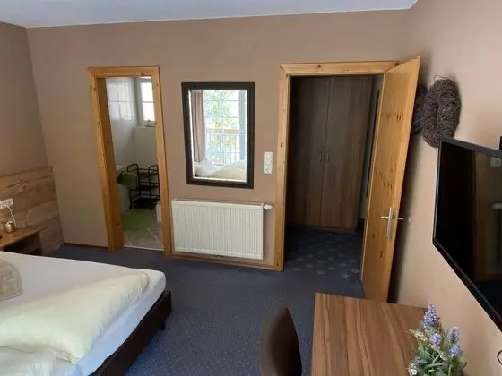 Tek Büyük Yataklı Oda