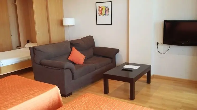 Family Stüdyo (3 adults)