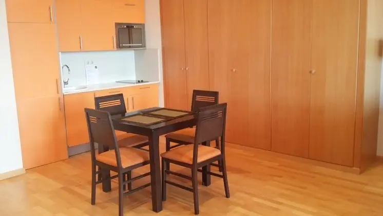 Family Stüdyo (3 adults)