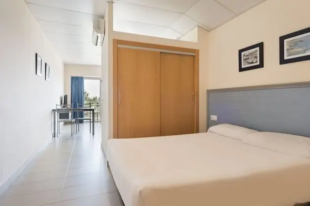 Apartamento estudio con vistas al mar y aire acondicionado