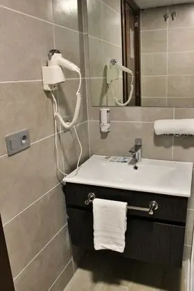 Basic Stüdyo, Birden Çok Yatak
