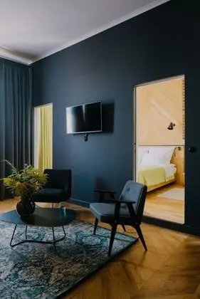 2 Bedrooms Design Apartment