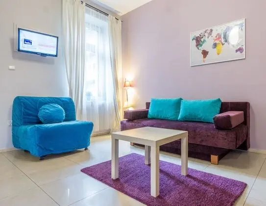 Apart Daire (Zamenhofa 4 Street)