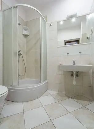 Apart Daire (Zamenhofa 4 Street)