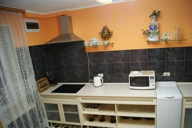 Basic Apart Daire, 1 Büyük (Queen) Boy Yatak ve Çekyat, Sigara İçilmez